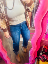 Load image into Gallery viewer, JUMP SEAT JEANS