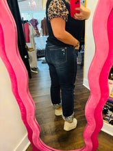 Load image into Gallery viewer, YOU’RE SO CLASSIC JEANS