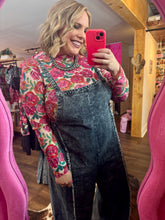 Load image into Gallery viewer, MAXIMALIST VIBE MESH TOP