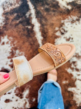 Load image into Gallery viewer, MONUMENT VALLEY SANDALS