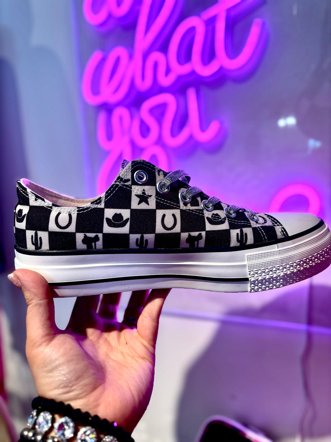 BRONC STOMPER SNEAKERS
