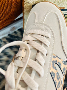 CAT CALL SNEAKERS