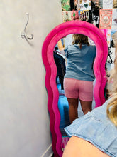 Load image into Gallery viewer, IN THE WIND SHORTS
