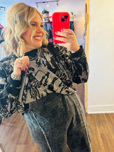 Load image into Gallery viewer, SUNDOWN SWEATER

