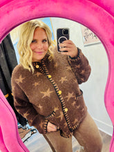 Load image into Gallery viewer, IN THE CABIN SWEATER
