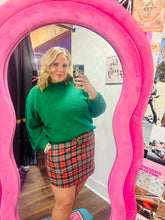Load image into Gallery viewer, MISTLE TOE PLAID SKORT
