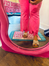 Load image into Gallery viewer, GOT MY PINK BACK JEANS
