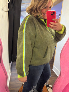 CHARGED UP PULLOVER