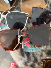Load image into Gallery viewer, WEST FACING WINDSHIELD SUNGLASSES
