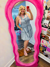 Load image into Gallery viewer, LINEN LINE DRESS
