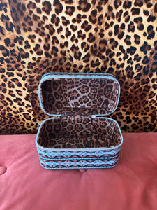 BEAUTY DUST MAKE UP BOX [large]