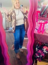 Load and play video in Gallery viewer, JUMP SEAT JEANS
