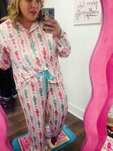 Load and play video in Gallery viewer, DREAMING OF SUGAR PLUMS PJ SET
