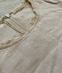 SPRING LINEN TOP